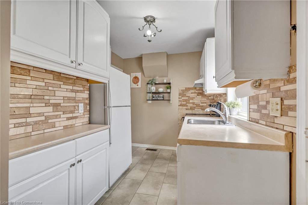 177 Young Street Property Photo 21