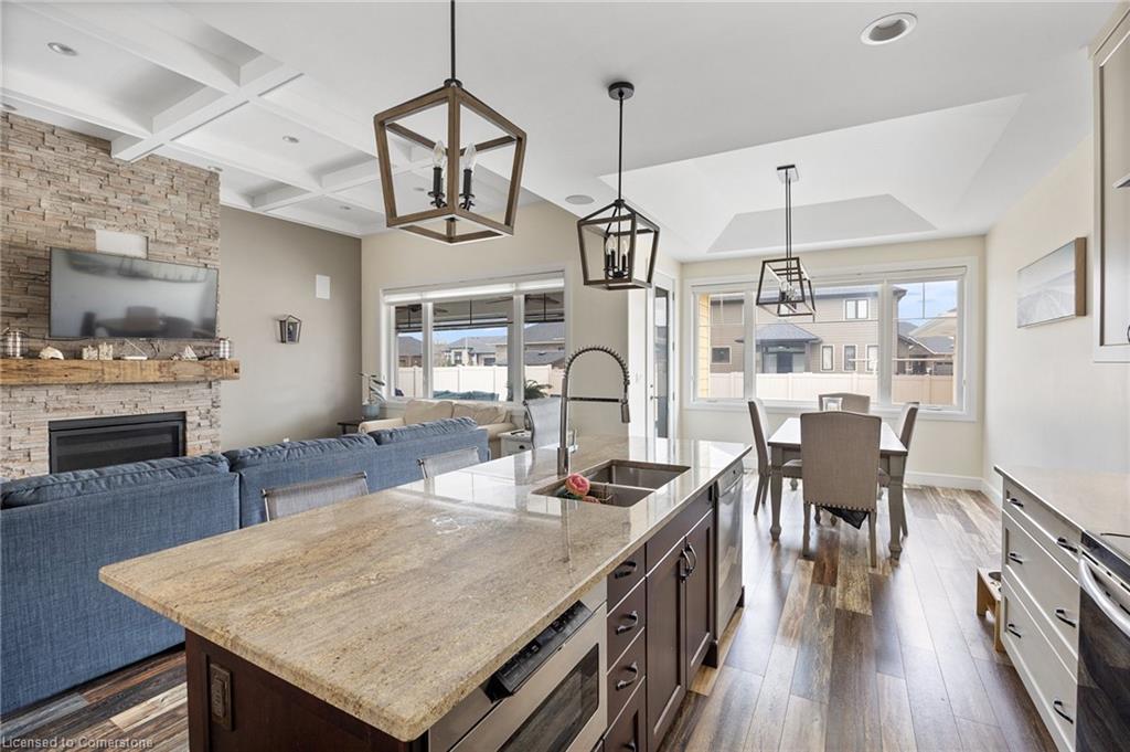 5 Fracas Court Property Photo 8