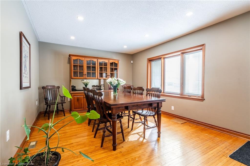 112 Rymal Road W Property Photo 8