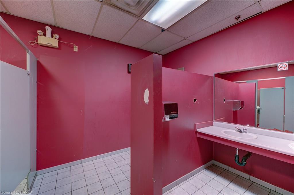 9-603 Colborne Street Property Photo 13
