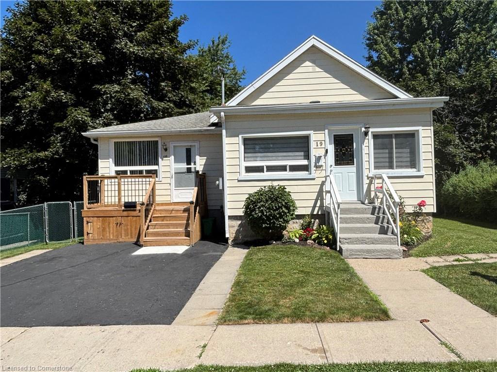19 Waterside Avenue Property Photo 1