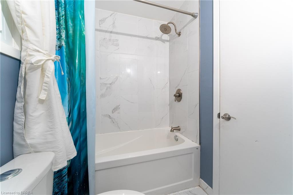 124 Oakland Avenue Property Photo 5
