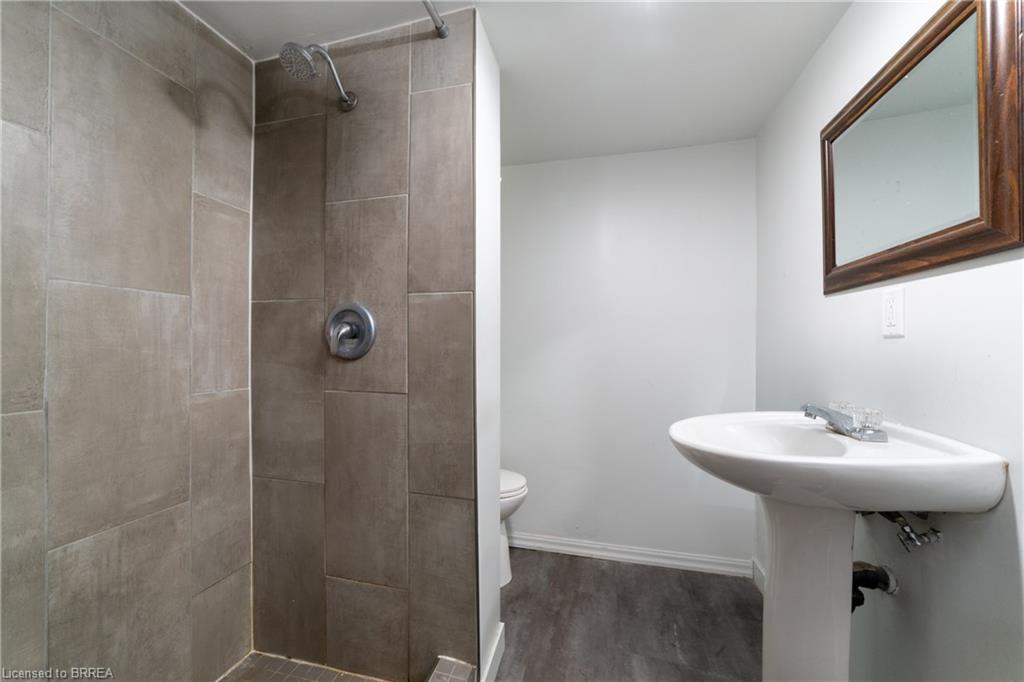 124 Oakland Avenue Property Photo 14