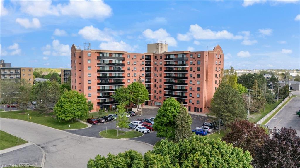 212-9 Bonheur Court Property Photo