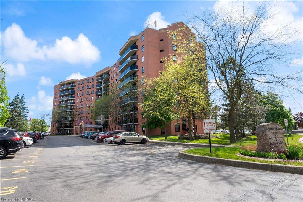 212-9 Bonheur Court Property Photo 2
