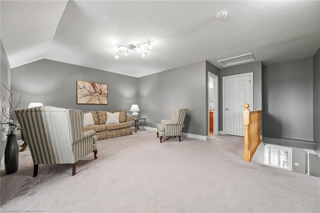8 Pamela Lane Property Photo 21