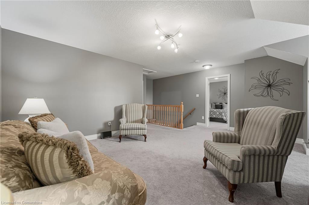 8 Pamela Lane Property Photo 23
