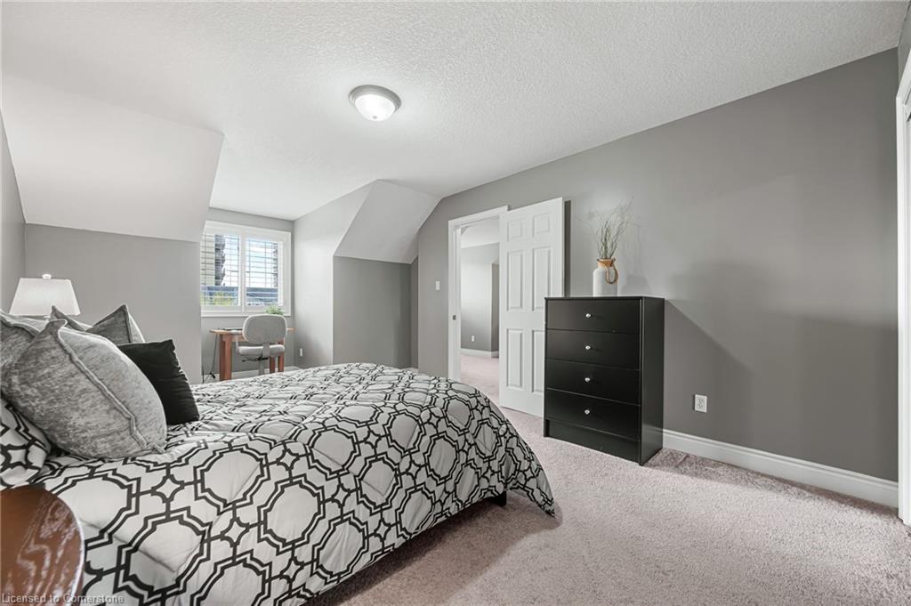 8 Pamela Lane Property Photo 25