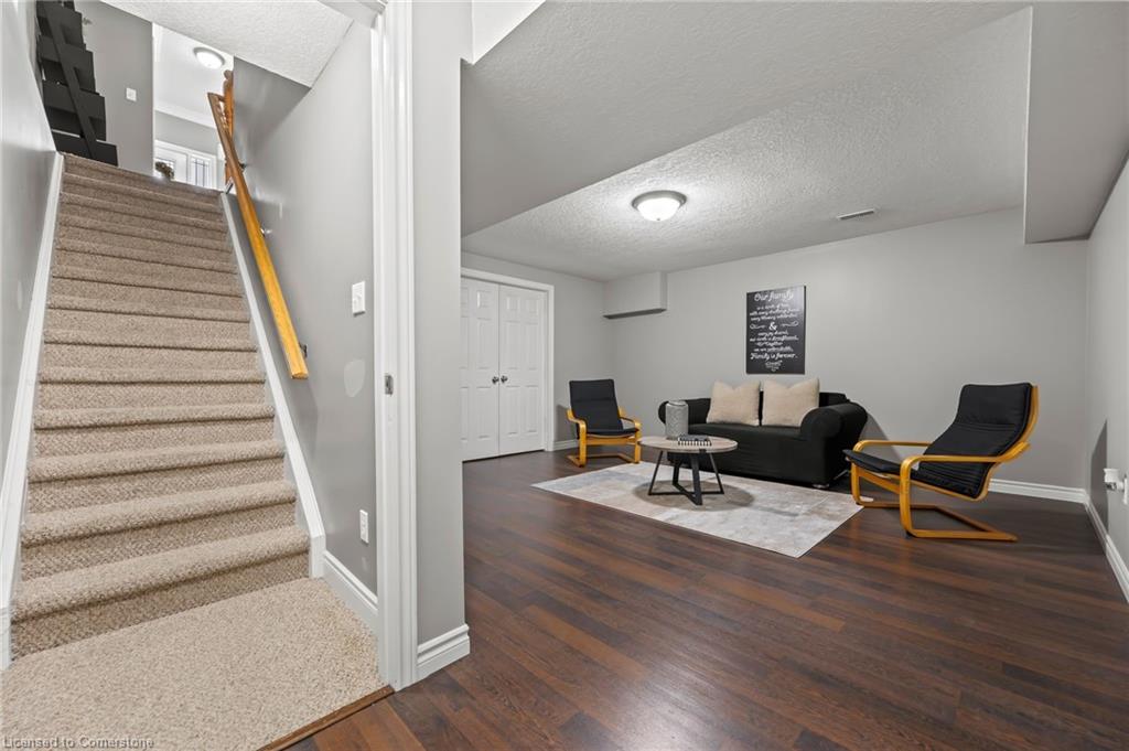 8 Pamela Lane Property Photo 27