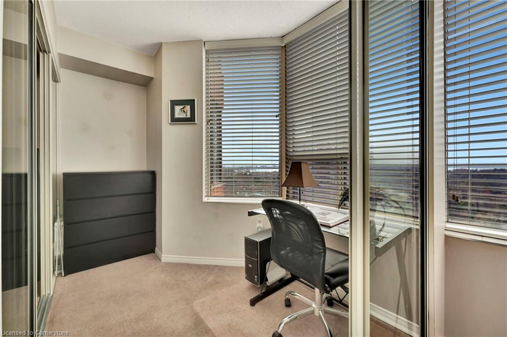 1610-1270 Maple Crossing Boulevard Property Photo 15