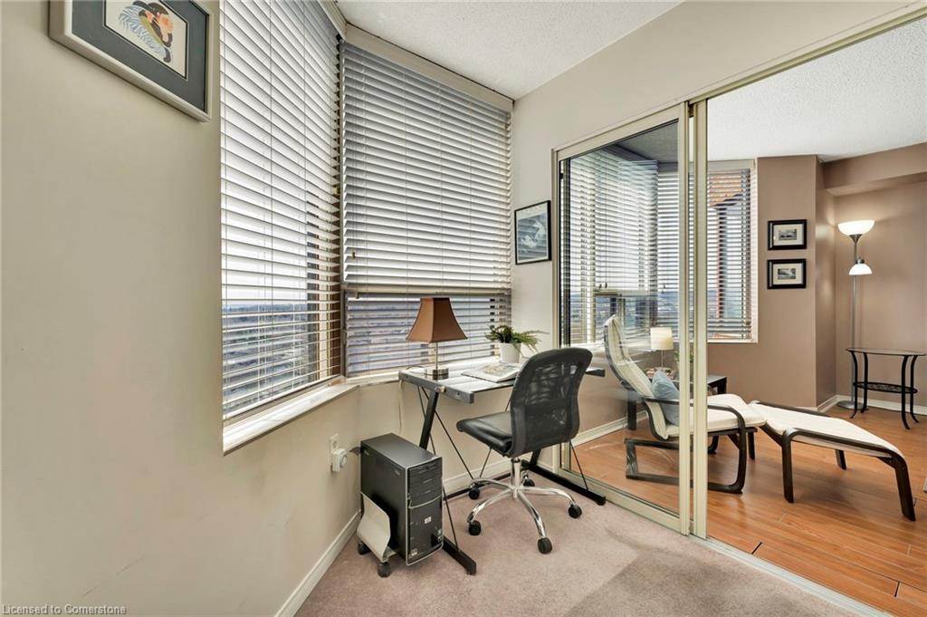 1610-1270 Maple Crossing Boulevard Property Photo 16