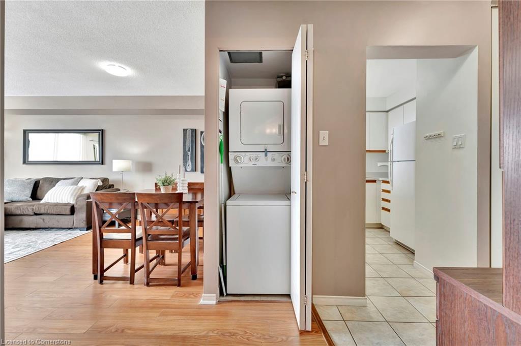 1610-1270 Maple Crossing Boulevard Property Photo 22