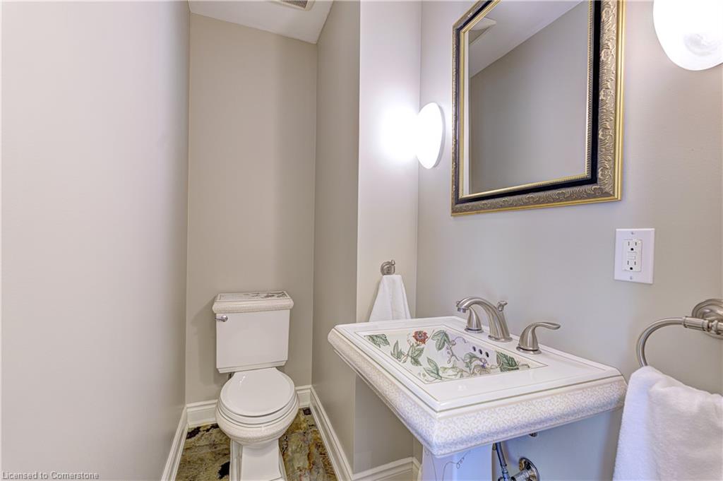 456 Townsend Avenue Property Photo 20