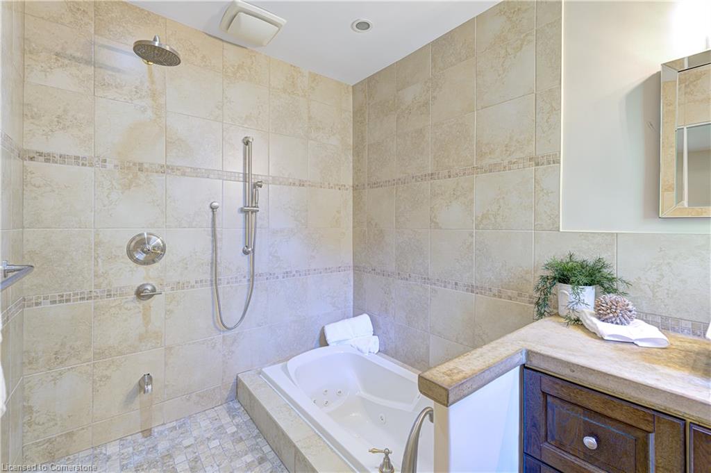 456 Townsend Avenue Property Photo 24