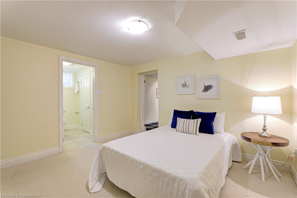 456 Townsend Avenue Property Photo 36