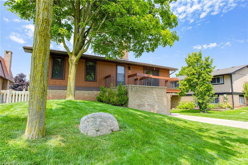 4 Cedar Glen Property Photo 2