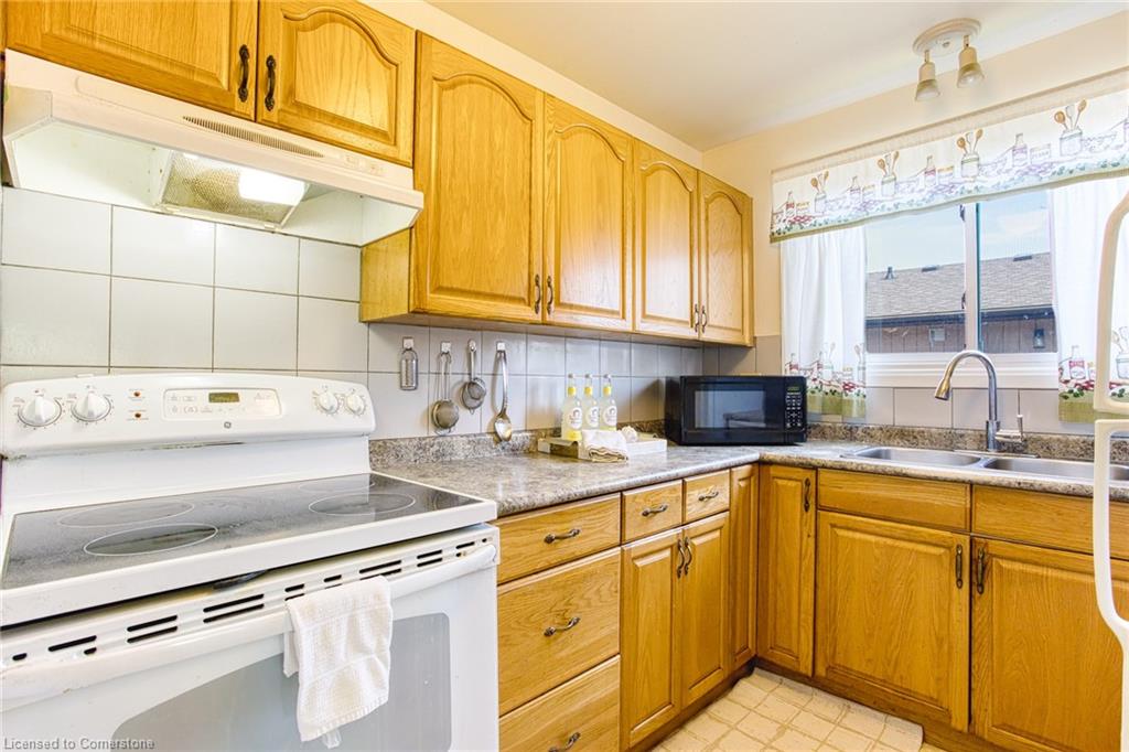 4 Cedar Glen Property Photo 12