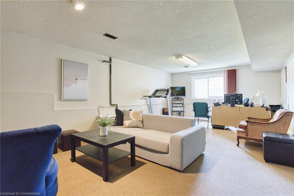 4 Cedar Glen Property Photo 24