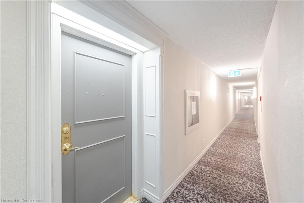 704-155 Hillcrest Avenue Property Photo 4