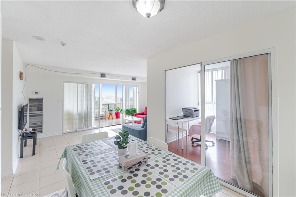 704-155 Hillcrest Avenue Property Photo 12