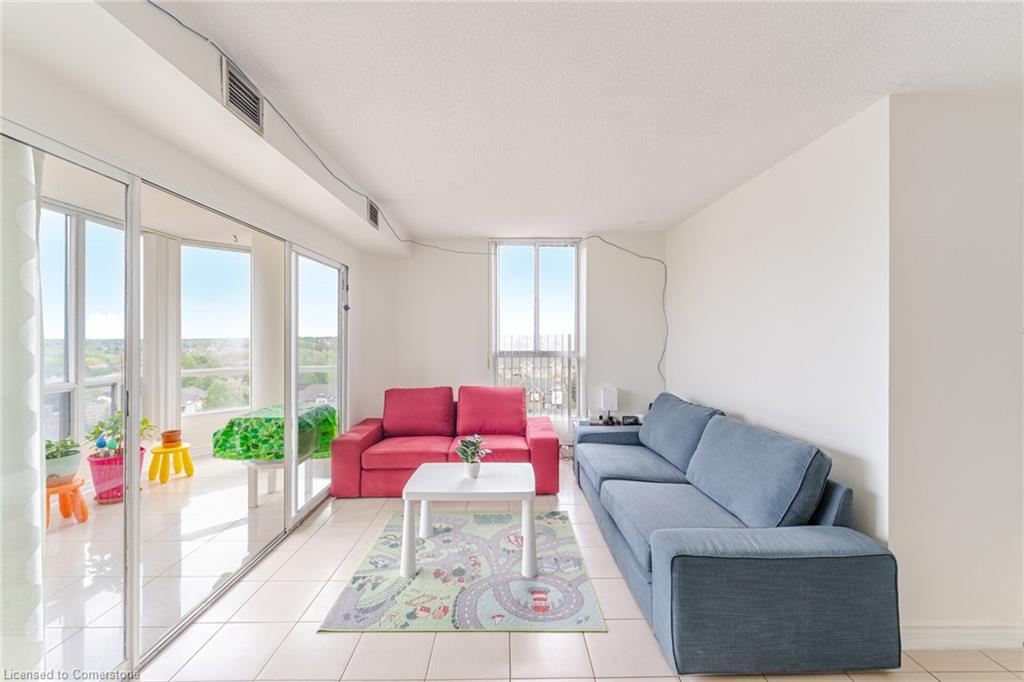 704-155 Hillcrest Avenue Property Photo 16