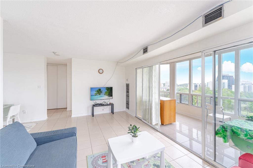 704-155 Hillcrest Avenue Property Photo 18