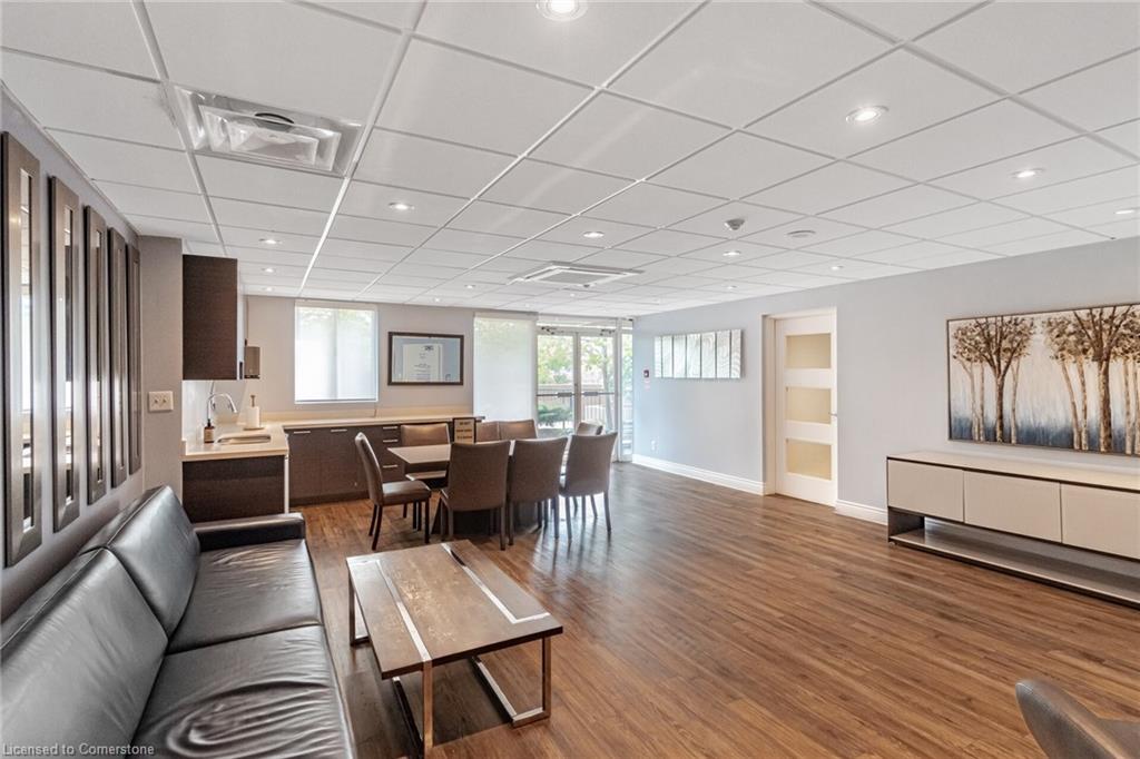 704-155 Hillcrest Avenue Property Photo 32