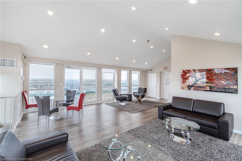 704-155 Hillcrest Avenue Property Photo 35