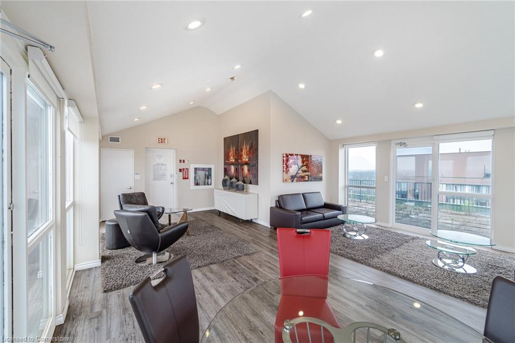 704-155 Hillcrest Avenue Property Photo 36