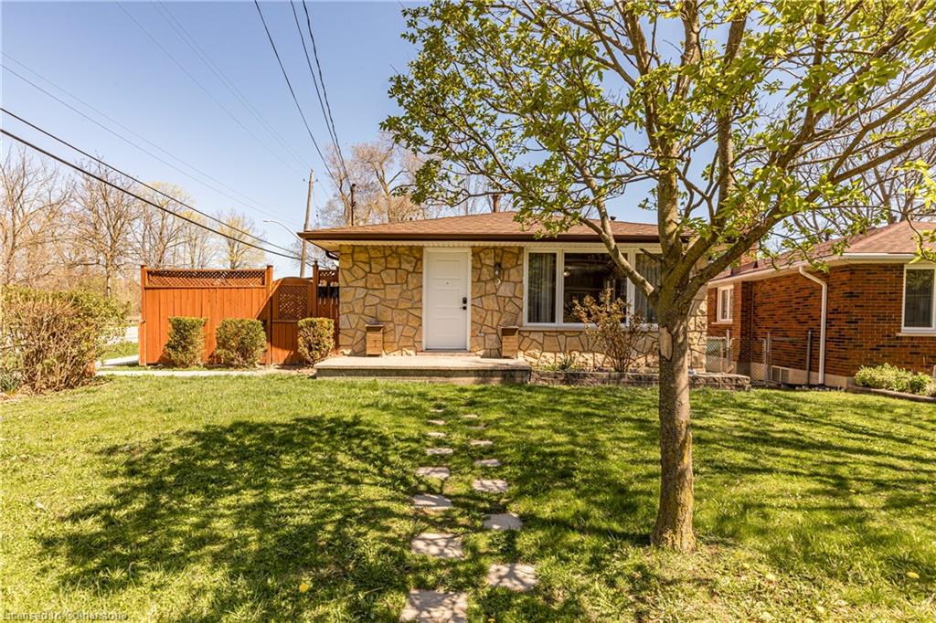 3 Veevers Drive Property Photo 1