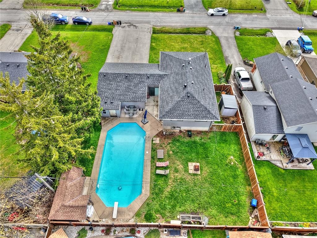 765 Grandview Road Property Photo 4