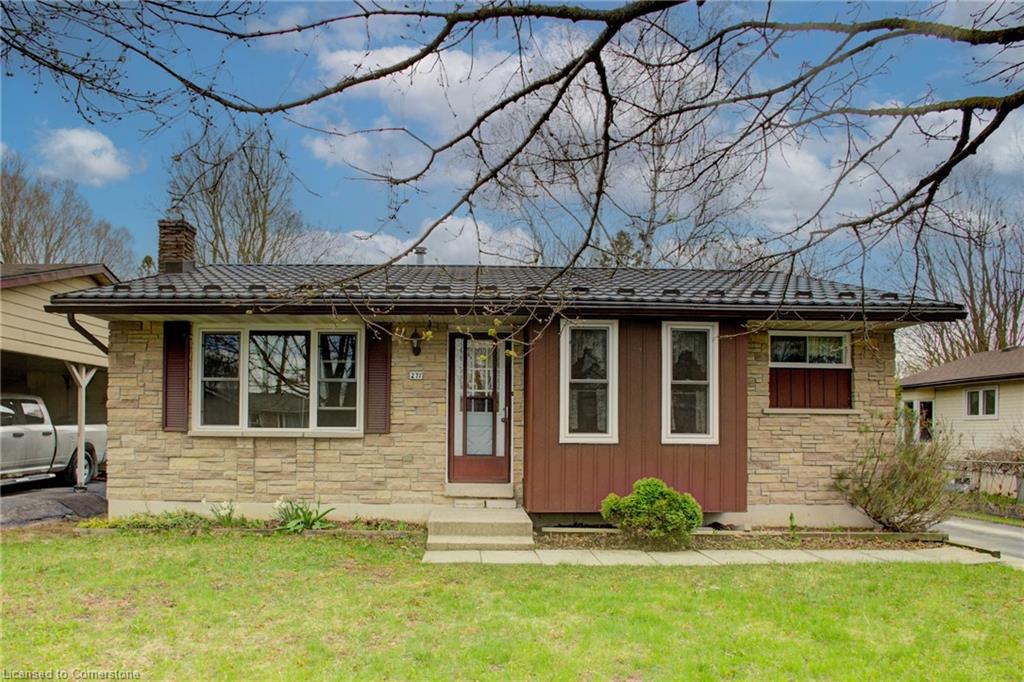 271 Forest Glen Crescent Property Photo 1