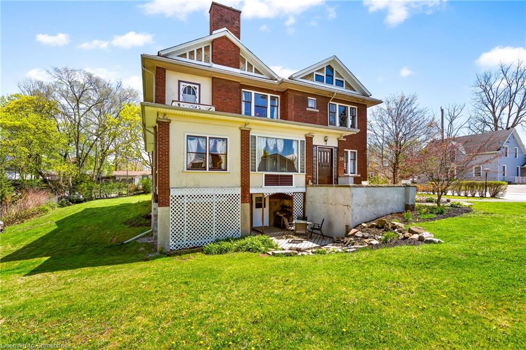 20 Evan Street Property Photo 3