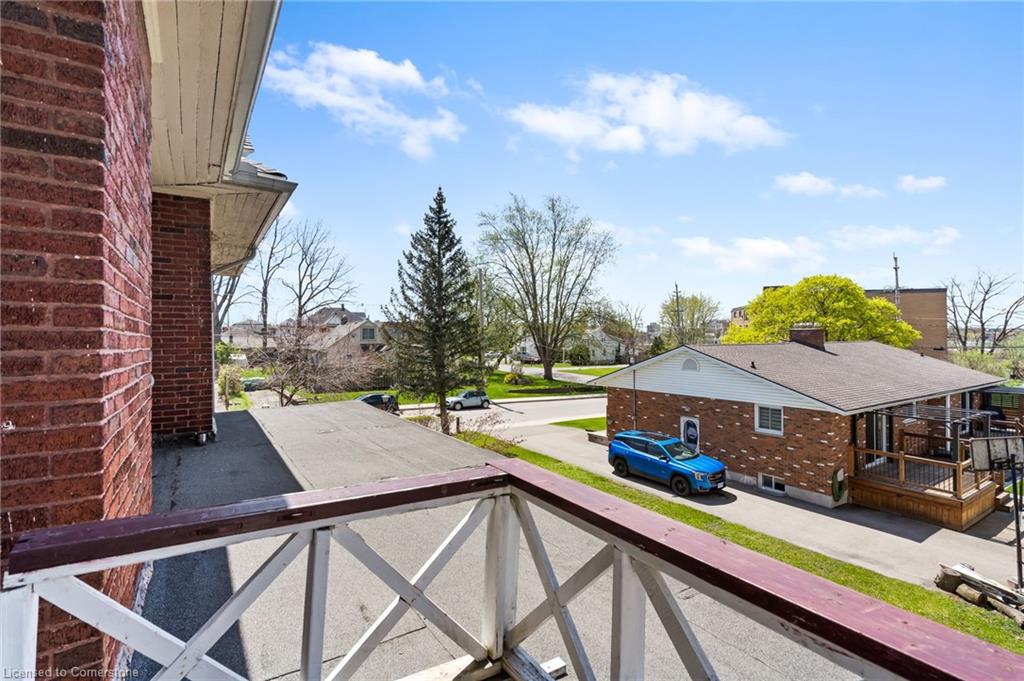 20 Evan Street Property Photo 30