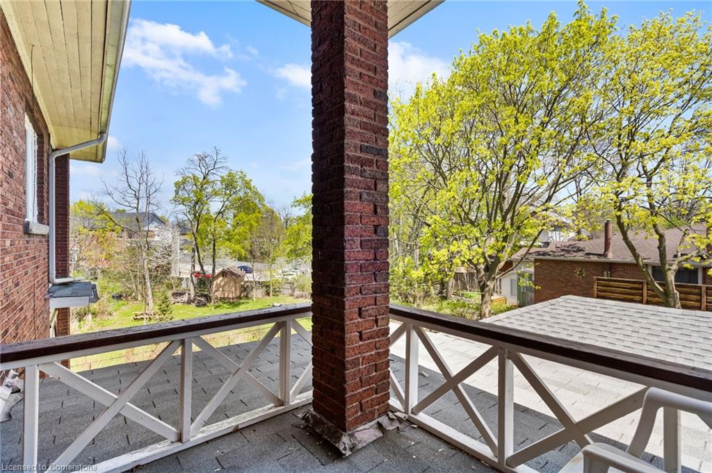 20 Evan Street Property Photo 36
