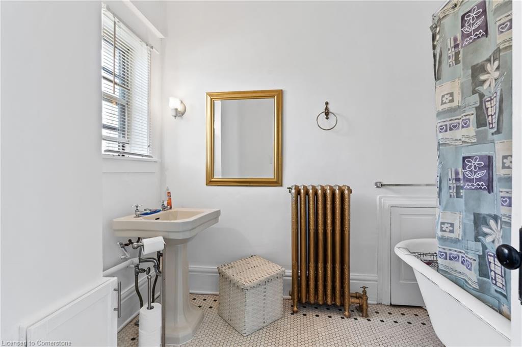 20 Evan Street Property Photo 38