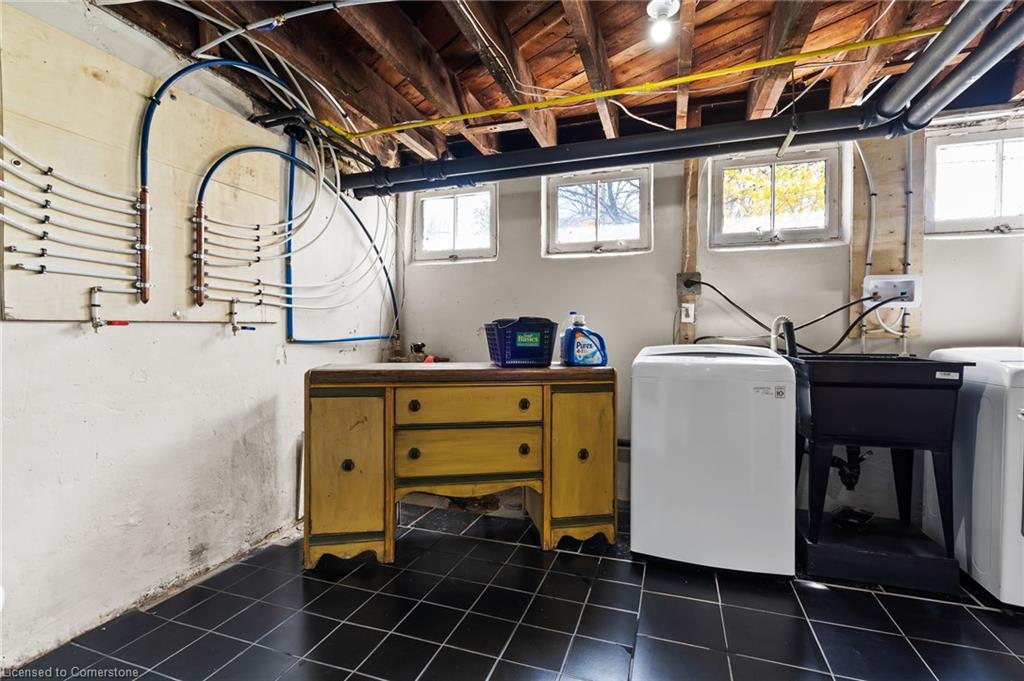 20 Evan Street Property Photo 43