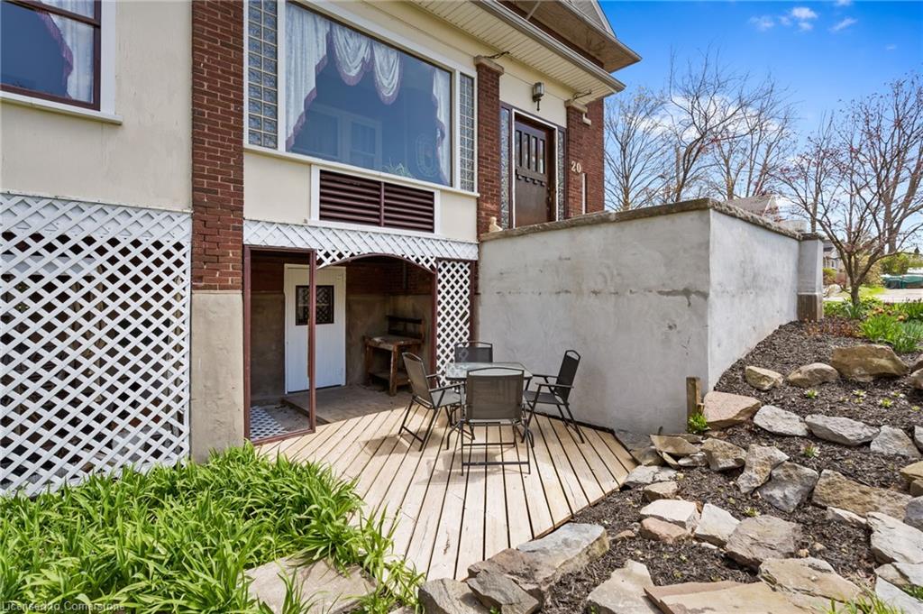 20 Evan Street Property Photo 46