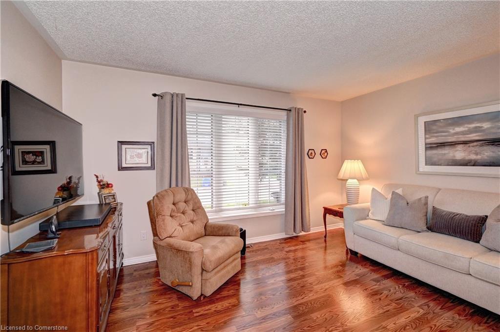 176 Wesley Crescent Property Photo 11