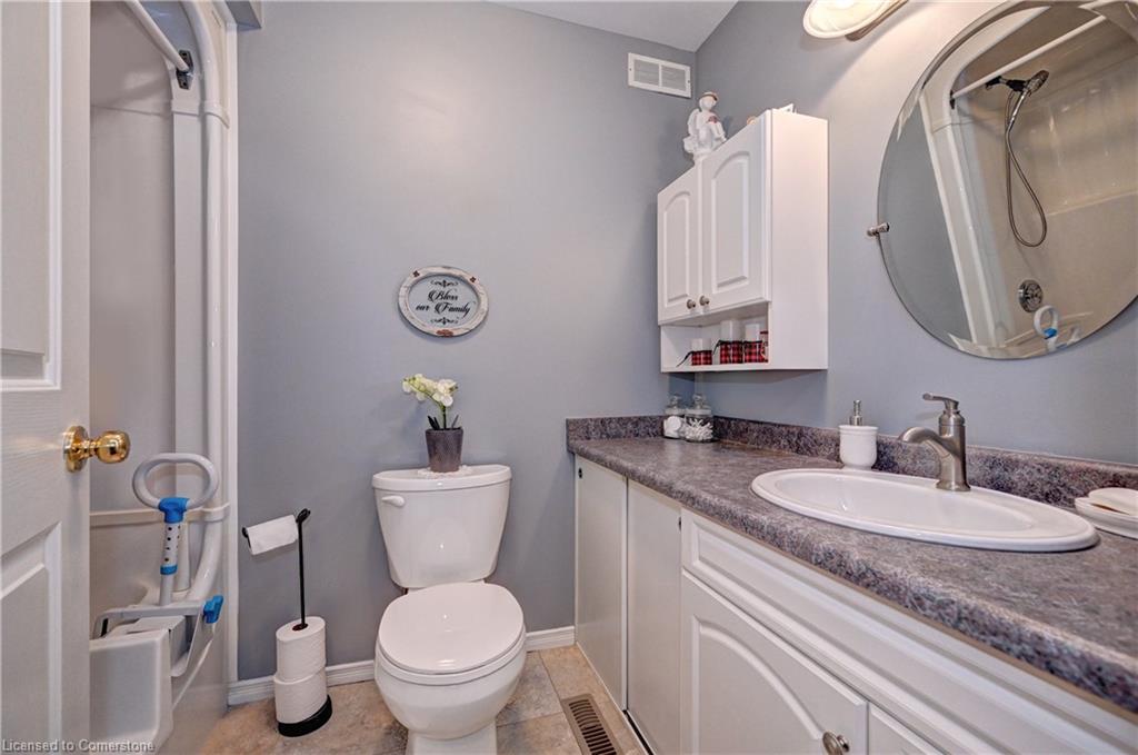 176 Wesley Crescent Property Photo 20