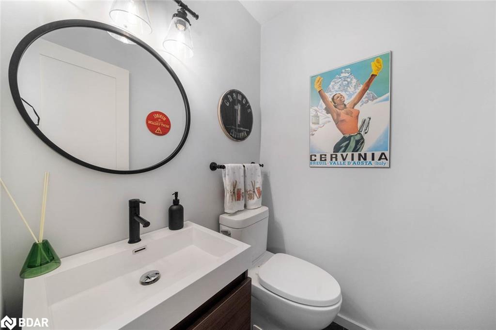 2-562 Oxbow Crescent Property Photo 10