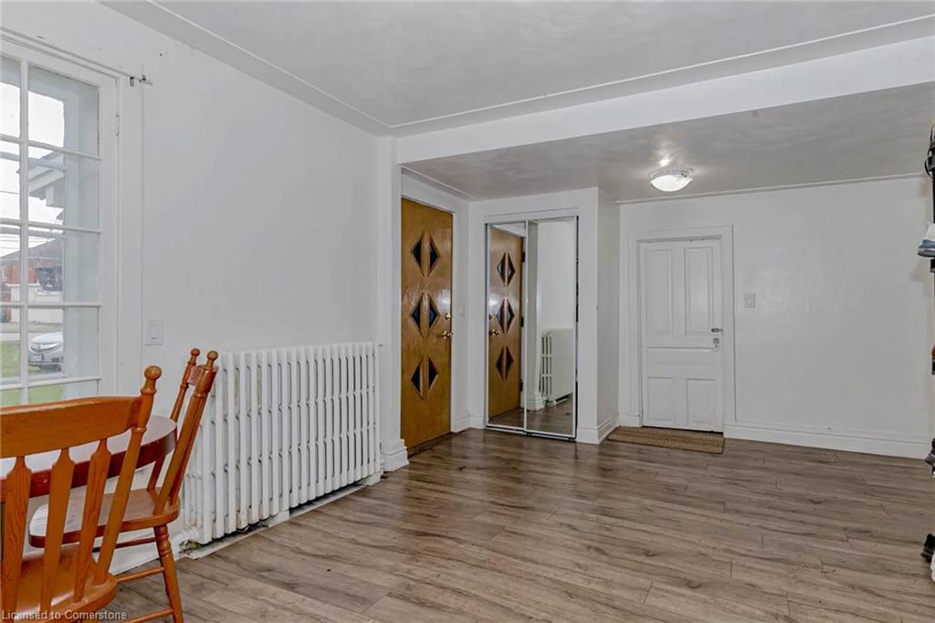 1701 King Street E Property Photo 14