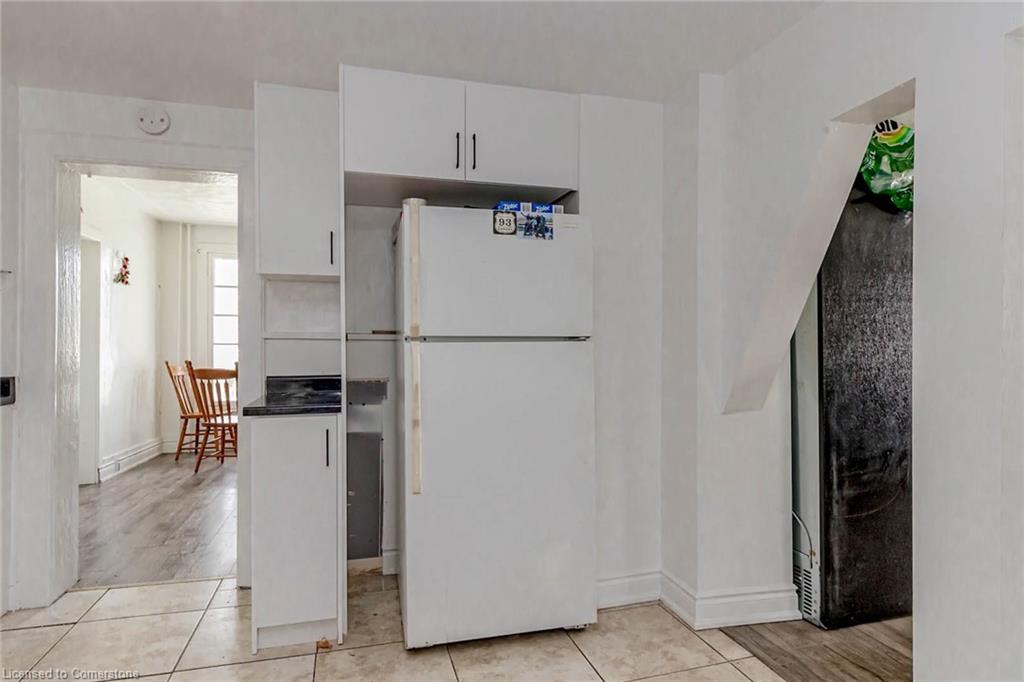 1701 King Street E Property Photo 25