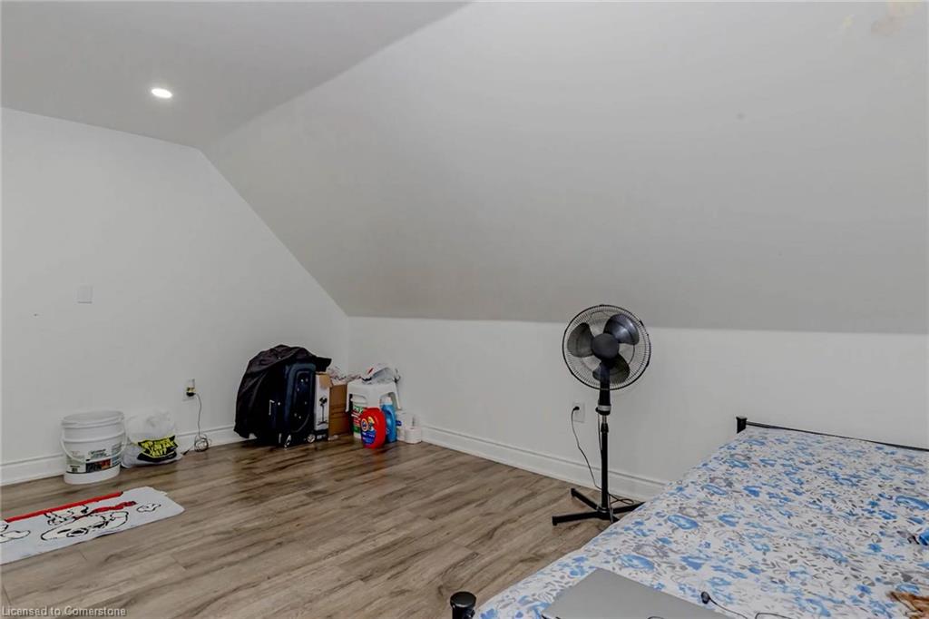 1701 King Street E Property Photo 40