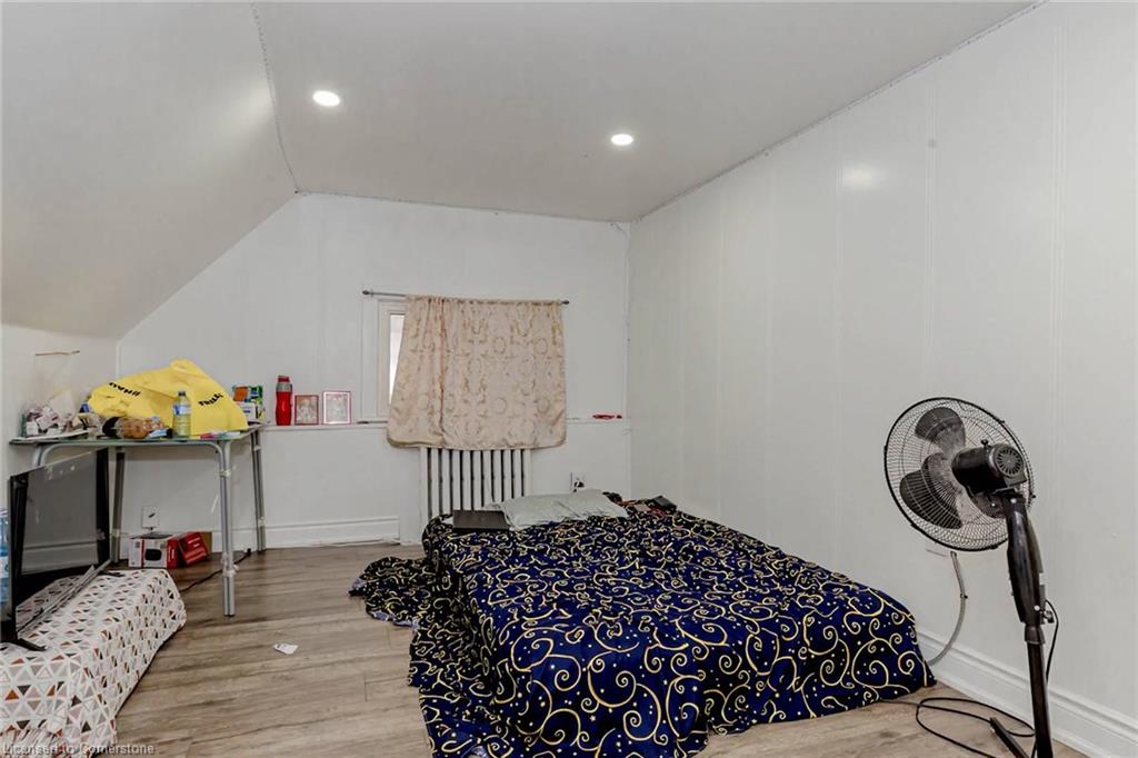 1701 King Street E Property Photo 42