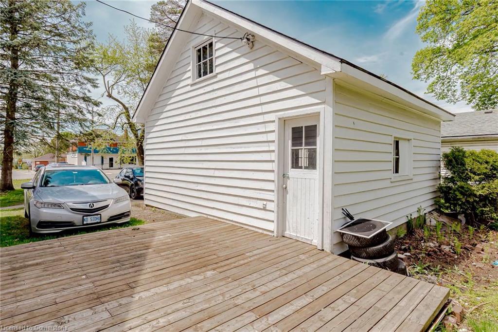 1701 King Street E Property Photo 43