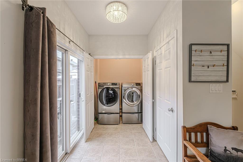 229 Springvalley Crescent Property Photo 21