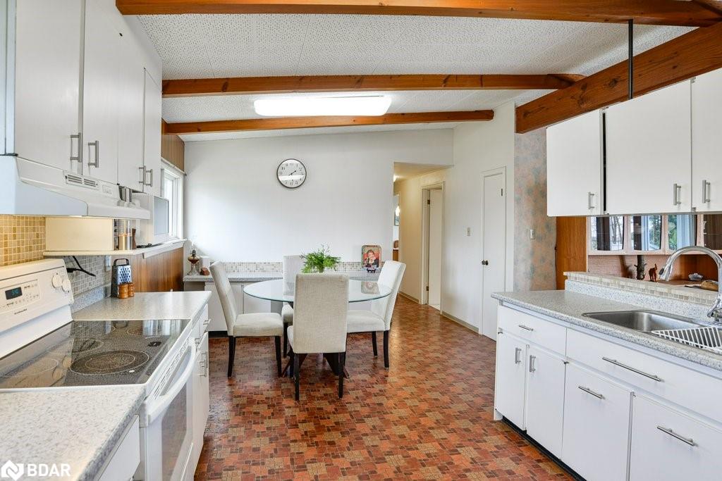 1971 Woods Bay Road Property Photo 17
