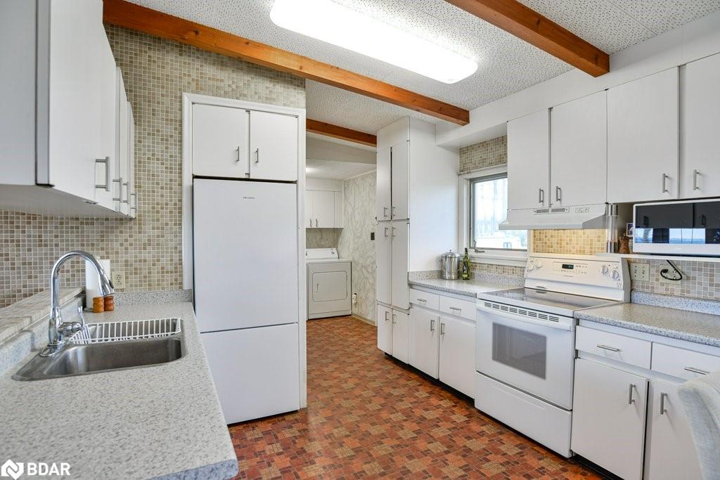 1971 Woods Bay Road Property Photo 18