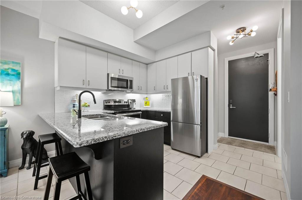 53 Arthur Street S Property Photo 8